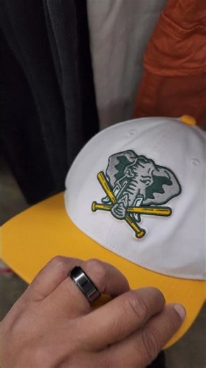 Love finding BAY AREA gear & merchandise! #oaklandathletics #bayarea #hats #mlb #thrift