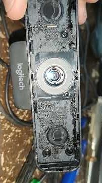 Abrindo a webcam Logitech c925e para consertar