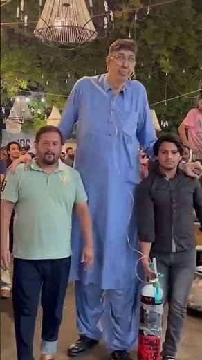 Naseer Soomro - 10 Tallest People In The World Still Alive In 2024