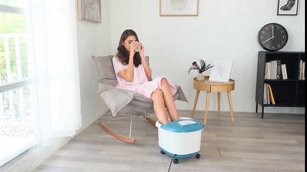 Foot Spa Bath Massager with Heat, Automatic Foot Bath with 16 Motorized Shiatsu Massage Keys & 2 Maize Massage Rollers, Pumice Stone, Pedicure Foot Spa with Timer and Temperature Control