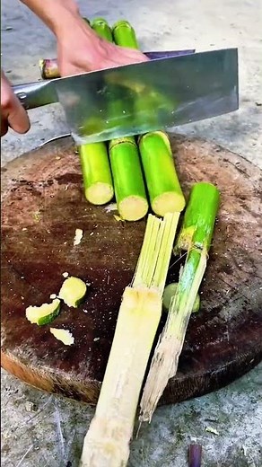 How to cut bamboo or sugarcane using a wide, long knife for neat woodworking #woodworkingtools