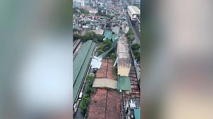 Super Typhoon Yagi tears roof from building in Vietnam