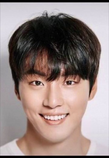 Korean Actor Yoon Shi Yoon's Journey of Personal and Professional Growth in the Philippines