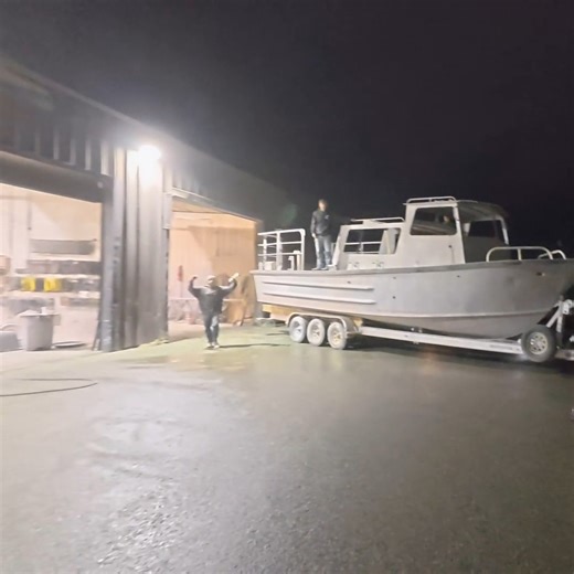 First Look At Our Sandblasted Navy Boat | Ambition Strikes