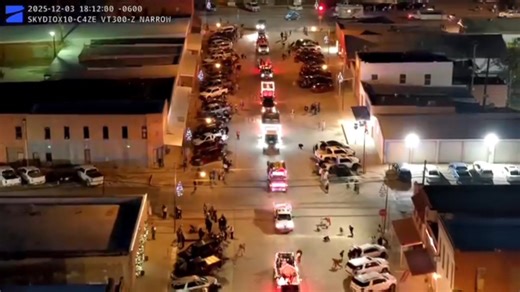 2025 Baird Texas Chamber of Commerce Lighted Christmas Parade 🎅🎄🚒🚑🚙🛻 📣Shout out to FedEx and the 48 Study Club for handing out goodies, cookies and hot chocolate and to our Chamber Board Members for their help with the parade- Lori Higgins, Lana Dobbs, and Alice Lanham Thank you to our 🌟Gold🌟 Chamber Members for their sponsorship 👏 4Daughters First Bank Texas Hanner Chevrolet GMC Waldroop & Associates West Texas Capital, Inc. Project Whitehorse **Thank you Callahan County Sheriff's Off