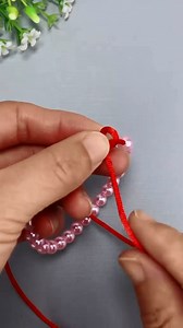 1.4M views · 7.7K reactions | Instructions for tying bracelets that don't slip off and are super beautiful #diy #crafts #diystyle | Diy Bracelet | Facebook
