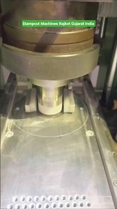 ceramic powder Compacting Press machine #shorts