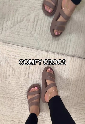 Ultimate Comfort: Crocs Getaway Strappy Platform Sandals