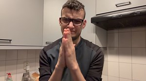 These accounts are fake! | Deaf Devin Jansen