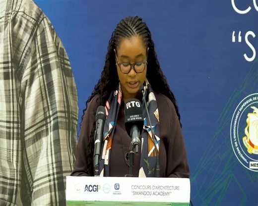 Le Concours National d’Architecture “Simandou Academy” organisé par le Comité Stratégique du Simandou à travers l’ACGP, offre aux jeunes architectes guinéens l’opportunité de concevoir le futur siège de la Simandou Academy, symbole d’une Guinée tournée vers le savoir et l’innovation. L’appel à candidatures est ouvert ! Vous êtes architecte ? Apportez votre vision à la Guinée de demain ! Détails et conditions sur : www.concours.acgp.gov.gn #SimandouAcademy #ACGP #Simandou2040 #Architecture #Innov