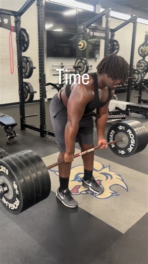 Ralph on Instagram: "You have to make goals and set them. time is the most powerful thing of all, mixing consistency, and work ethic and your goals will come much faster. #gym #fitness #motivation #grind"