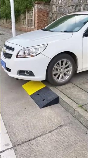 Application process of barrier-free ramp plates
