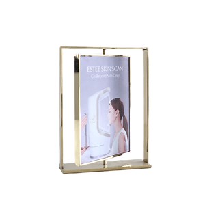 [Hot Item] Creative Retro Metal Rotating Photo Frame 360 Degree Rotating Display Frame