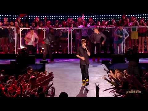 Justin Bieber - Baby ( Live ) En Vivo