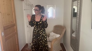 2:35 reflection on left mirror, skip frames – Gracia M | Nude Video on YouTube