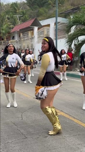 Anahí Antonella ❤️‍🔥🔥 #desfile #viralshort #baile