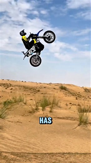 This Remote-controlled Motorcycle Won’t Fall Over #shorts