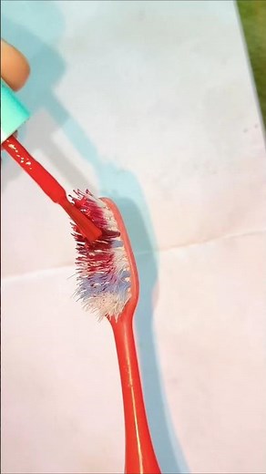 How to Easily Create Blood Splatter Nail Art Using Toothpaste 😱🩸 | Easy Nail Hack