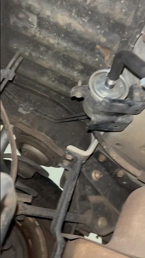 Nissan Pathfinder Fuel filter location