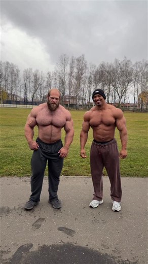 5.2M views · 88K reactions | Standing next to 331lb @smaevofficial in Russia Video on Y/T up today. 10pm pst @teampersonalrecord | Larry Wheels | Facebook