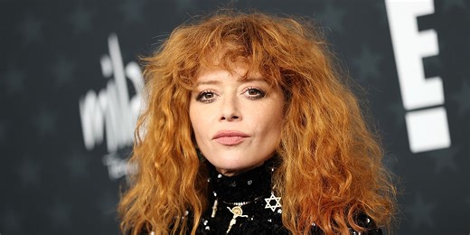Natasha Lyonne Looks So Different at the Golden Globes 2026 With New Hairstyle