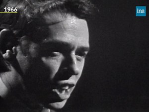 539K views · 20K reactions | DANS LE PORT - Les chansons de Jacques Brel sont tellement dans les esprits qu'on en oublierait presque qu'il est mort il y a 41 ans. En hommage, retrouvez cette version live d'Amsterdam, peu connue. | INA | Facebook