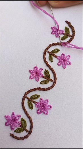 #embroiderystitches #embroidery #borderline #handwork #stitches #stitchesideas #outlinestitch #viraltiktok #viral #5minutecrafts #fyp #foryoupage #foryou #tranding #tiktok