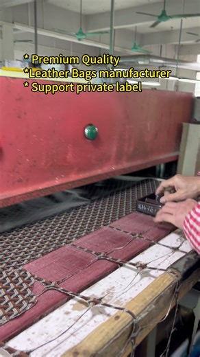 Is your current bag supplier missing the fine details ? Let’s talk. #leatherbag #factory #handbag#china#bagfactory#