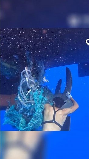 How To Remove Ropes Stuck In A Ship's Propeller