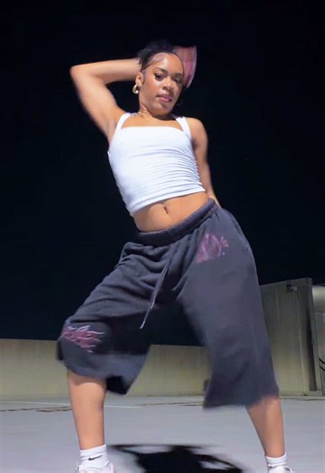 Dc:@addison_jones18 @Brightyn Rines 😍🔥 #dance #dancechallenge | dance videos