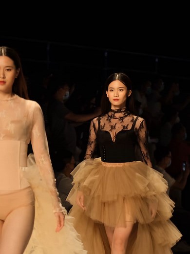 852#catwalkmodel #beautifulgirl #runway #fashion #models #modelswalk #underwear #runwaymodels #内衣 #走秀 #란제리 #下着ショ #ランジェリーショー #4K
