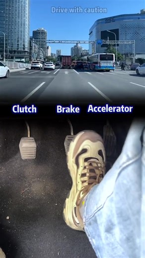 1.3M views · 2.7K reactions | Driving_is_risky,_be_careful_when_braking.#reelstrending #reelschallenge #facebookreelsviral #reelsfypシ #reelsfacebook #drivingtips | Driving tips | Facebook