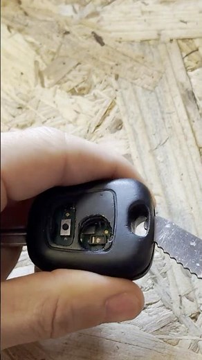 Clé Citroën / Peugeot cassée ? Réparer le boîtier (Berlingo, C3, 206, 307…) | Fix Your PSA Key Fob