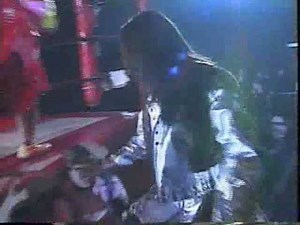 アジャ・コング、吉田万里子vs.井上貴子、井上京子 1/3