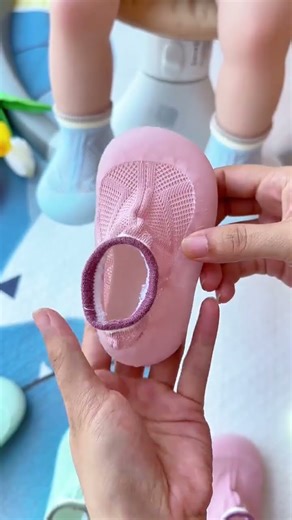 Flexible Baby Shoes for Active Crawlers and Walkers #baby #momlife #creativedesign