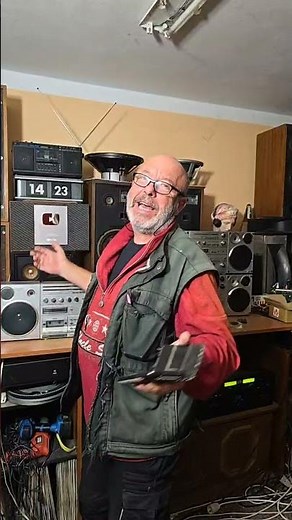 A short selection from a live stream - 80s Vintage Radio TESLA CONDOR and PHILIPS