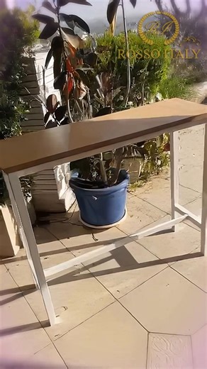 שולחן בר אי למטבח פינת אוכל ענקי RSM-2059 – שדרוג של יוקרה לחלל הביתי ✨ מחפשים רהיט מרשים שיחולל שינוי אמיתי בבית? שולחן בר אי למטבח פינת אוכל ענקי (RSM-2059) של Rosso Italy הוא הבחירה שלכם! השולחן משלב עיצוב מודרני ואלגנטי עם שלדה איכותית ממתכת עמידה וציפוי מלמין קל לניקוי – פתרון מושלם למשפחות שאוהבות לארח ולהתפנק. העיצוב הנקי והחדשני מעניק תחושת מרחב יוקרתית ומרשימה, עם אפשרות בחירה של צבעים שישתלבו בדיוק בטעם שלכם. כל זאת במחיר משתלם במיוחד – בלי להתפשר על איכות או סטייל. הצטרפו לאלו שכבר גי