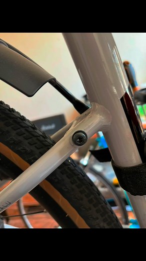 1.5K views | Reparation d’une vis cassée dans un insert de fixation. | Mick’à la carte | Facebook