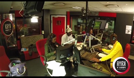 Skhumba at His Best with Bob and Kuli on Khaya 95.9