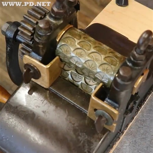 The Science Behind Candy Making! 🍊😯 | Public Displays of Confection