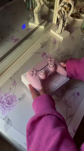 🌸 YES IT’S ALL PINK 🌸 This beautiful custom ps5 controller from @getagripgaming has swept me away 😍 It’s got everything you want from Hall effect joysticks and tactile buttons/triggers to a variety of colors including wood 😍 You could literally make your dream ps5 controller 🥹 Cover: GeekShare 🌸 Use code”Goldengirl” at checkout to get 5% off 🌸 #gamergirl #ps5 #ps5controller #customcontroller #customps5controller #playstation #getagripgaming