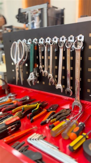 "Brewing problems? Don’t wait! ☕🛠️ Kopitech Service Center offers Preventive Maintenance and repair services for your coffee machines and grinders — ensuring every cup stays consistent and smooth. Book your PMS today!" Keep your coffee brewing perfectly — send us a message today and let’s keep your machine in top shape! 😊 📍 Visit us at: 2F Kingspoint Building, N. Roxas Street, Brgy Lourdes, Quezon City, Philippines 📱 Contact us: Facebook: Kopitech Service Center Phone: 09085437665 #Kopitech 