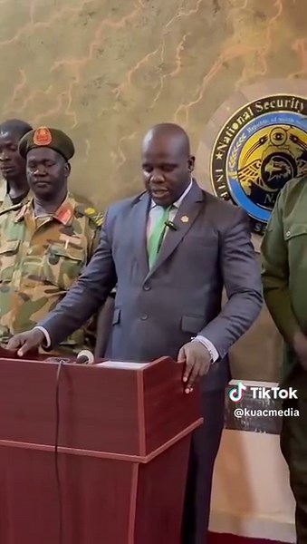 The National Security Service on Saturday, 29/03/2025 announced the defection of 463 more SPLA-IO forces to the Sudan People's Defense Forces According to David John Komuri, the director for public relations at the NSS/ISB , 213 SPLA-IO forces under Major General Tenesio Wani Igga based in Upper Nile's Magenis areas, and 250 under the command of Benjamin Boro declared their allegiance to the SSPDF. #kuacmedia #kuacmediaupdates #southsudantiktokers🇸🇸🇸🇸🇸🇸🇸🇸😍❤️😘🥰