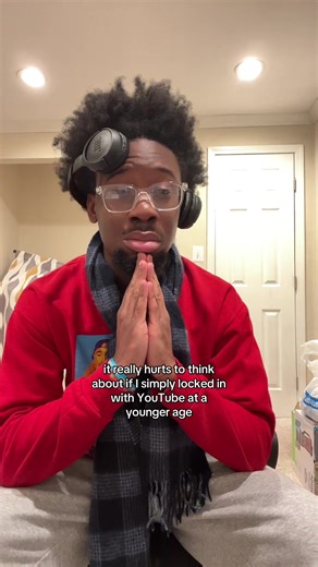 like MANNNN so mah child millionaires and such just from playing Roblox or giving out vlogs I just DID NOT want it badly enough back in the day 🫩 #07 #jayden #youtubers #fypage