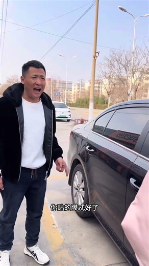 Real-Life Office Pranks: Teasing a Boss in Reverse