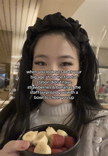 Indulging in White Chocolate Fondue Delights