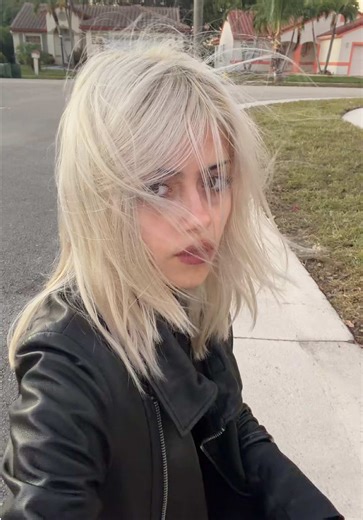 i love the wind | wind blowing up dresses