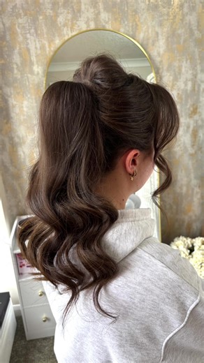 Perfecting The Ponytail: Tips from a Hairstylist