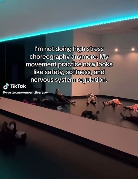 #dancemovementtherapy #dancemovementtherapist #mentalhealth #therapytok #dancetok