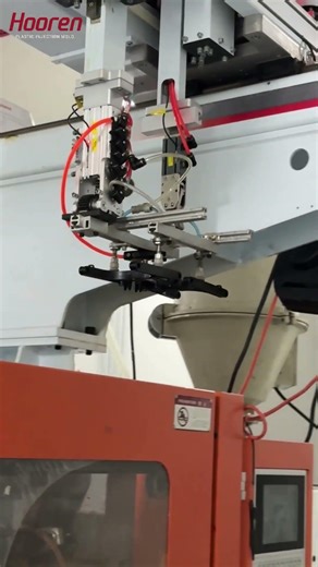 Hooren Automated Plastic Part Injection Molding Process #injectionmolding #plasticshell